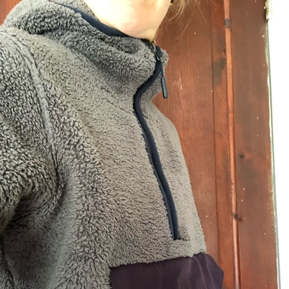 The North Face Jackets & Blazers - North Face Campshire pullover hoodie